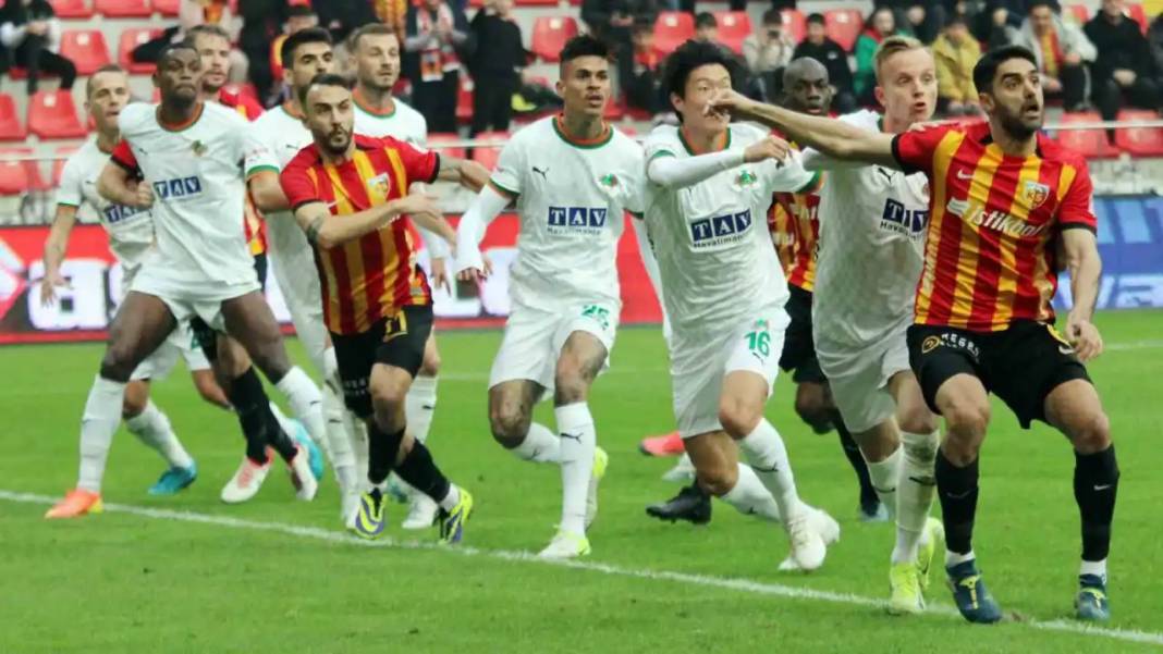Alanyaspor Kaderini Değiştirecek Haftalar! 6